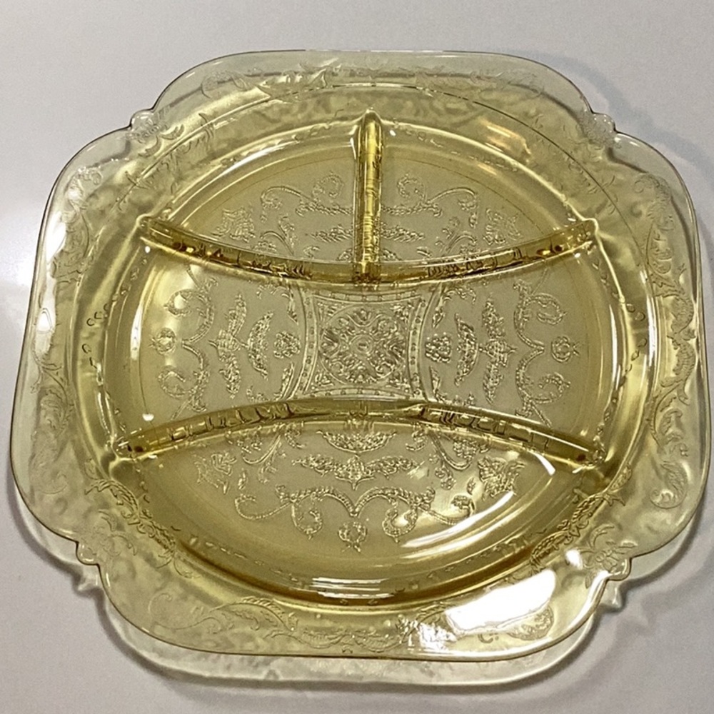 Depression Glass divided Plate Madrid yellow